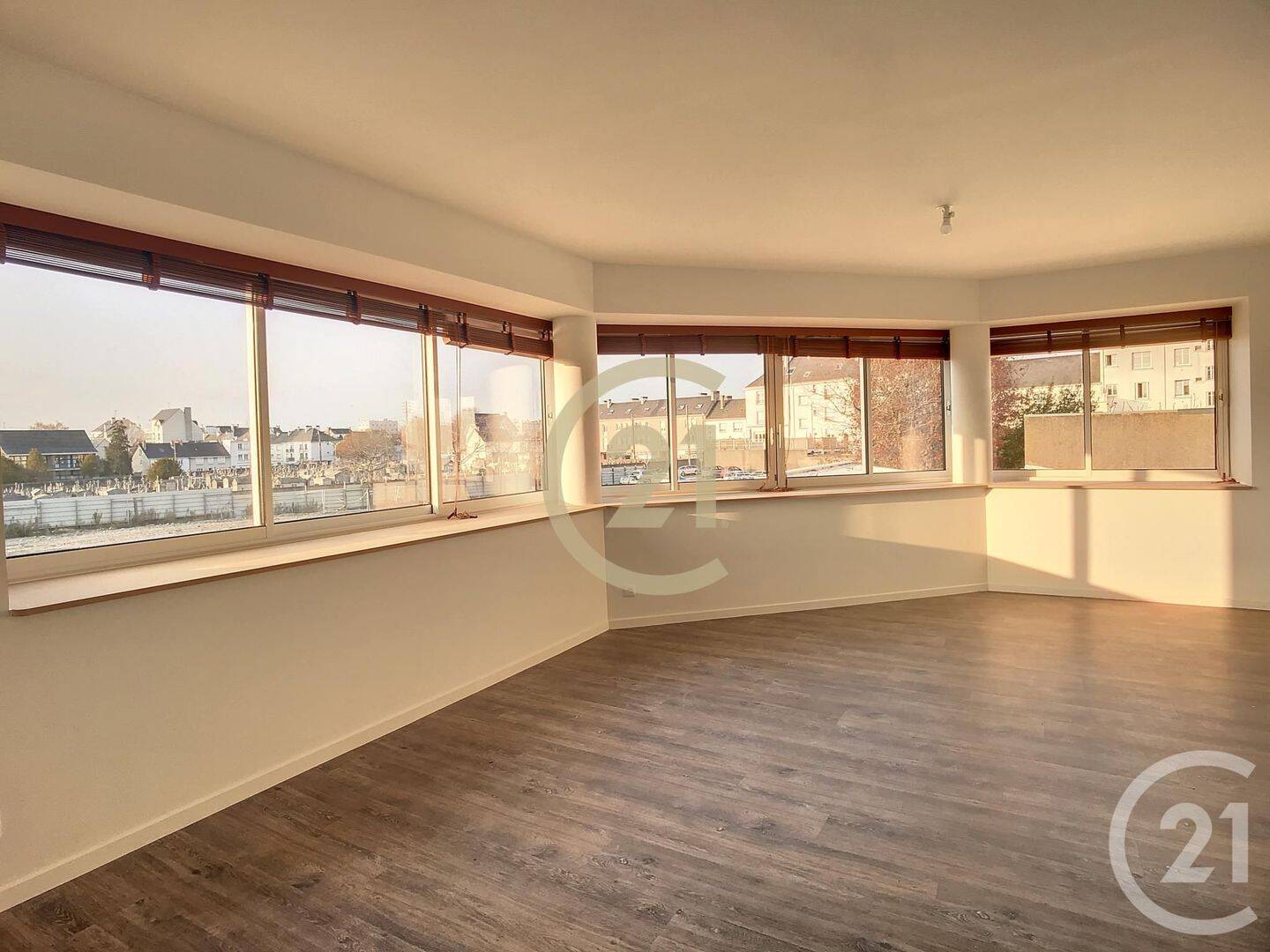 Appartement 3 pièces 74 m² · à Saint-Nazaire · 74,3 m² · 850 €/mois