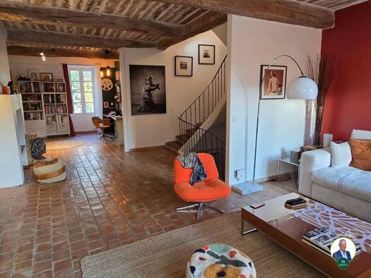 Maison à vendre 550 000 € 4 pièces 2 chambres 130,8 m² Ouest Cogolin 83310