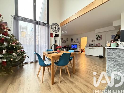 Duplex à vendre 225 000 € 4 pièces 3 chambres 82 m² Étage 2/4 Mairie-Gare Ris-Orangis 91130