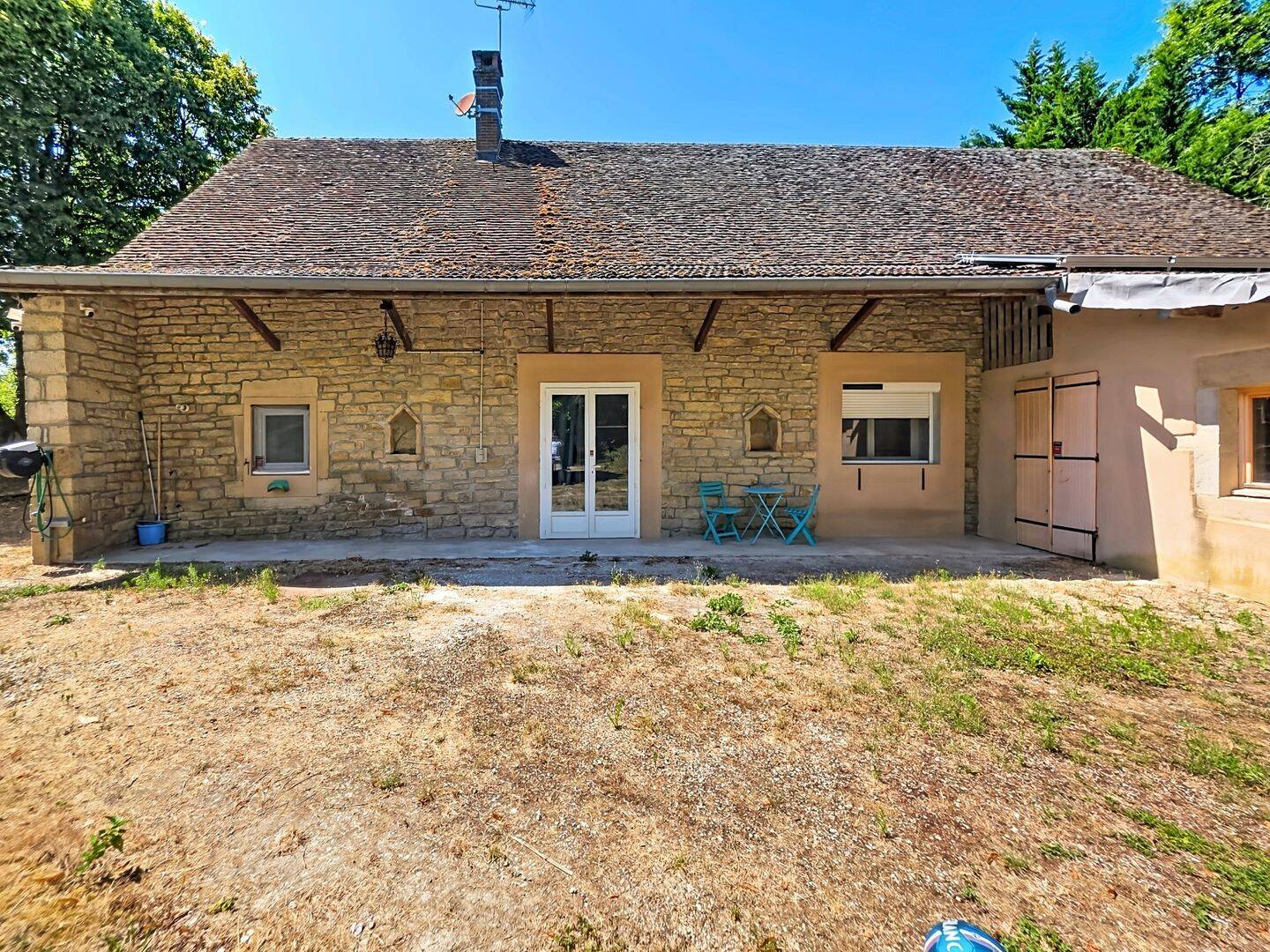 Maison 4 pièces 95 m² · à Savigny-en-Revermont · 95 m² · 192 500 €