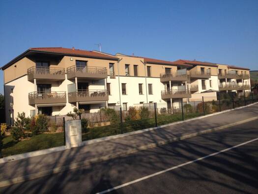 Appartement à vendre 196 000 € 3 pièces 2 chambres 60 m² Étage 2/2 Saint-Paul-en-Jarez 42740