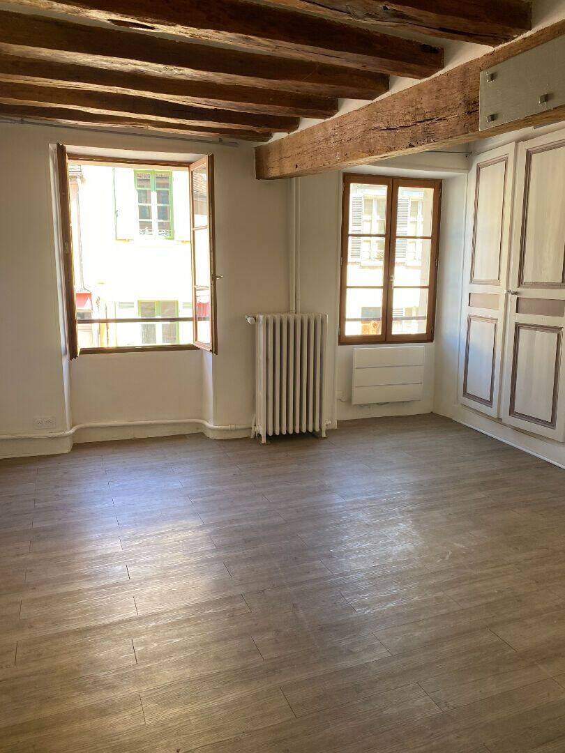 Appartement 2 pièces 44 m² · à Houdan · 43,6 m² · 710 €/mois