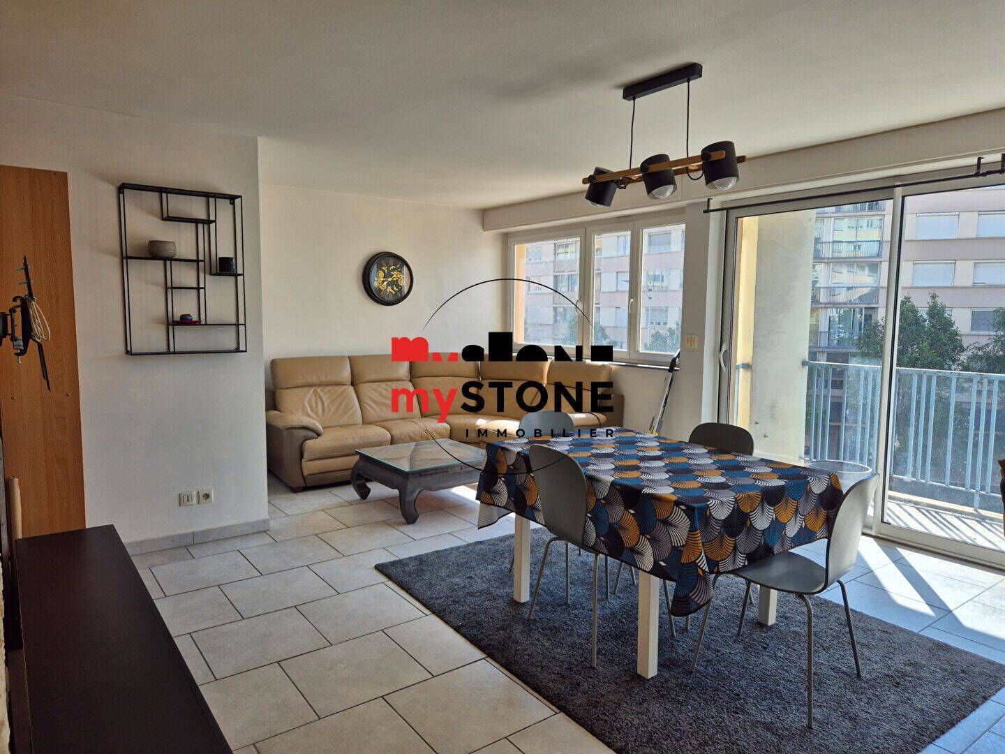 Appartement 3 pièces 74 m² · à Mâcon · 74 m² · 880 €