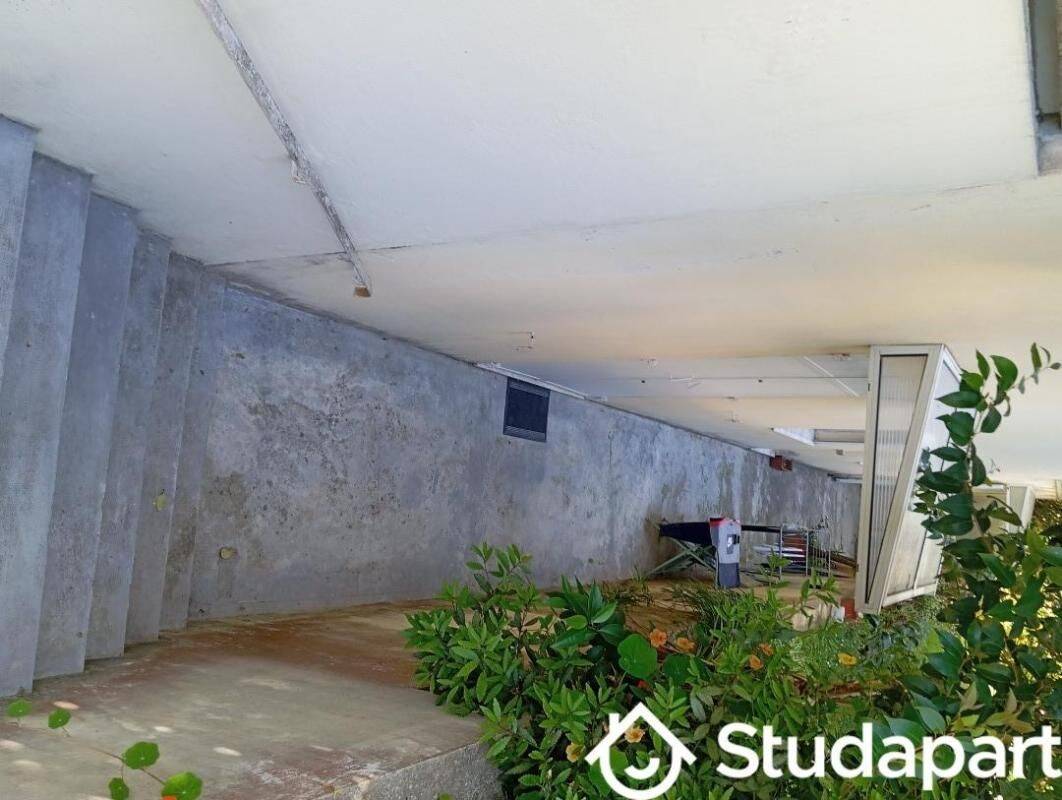 Appartement 1 pièce 18 m² · à Antibes · 18 m² · 690 €/mois