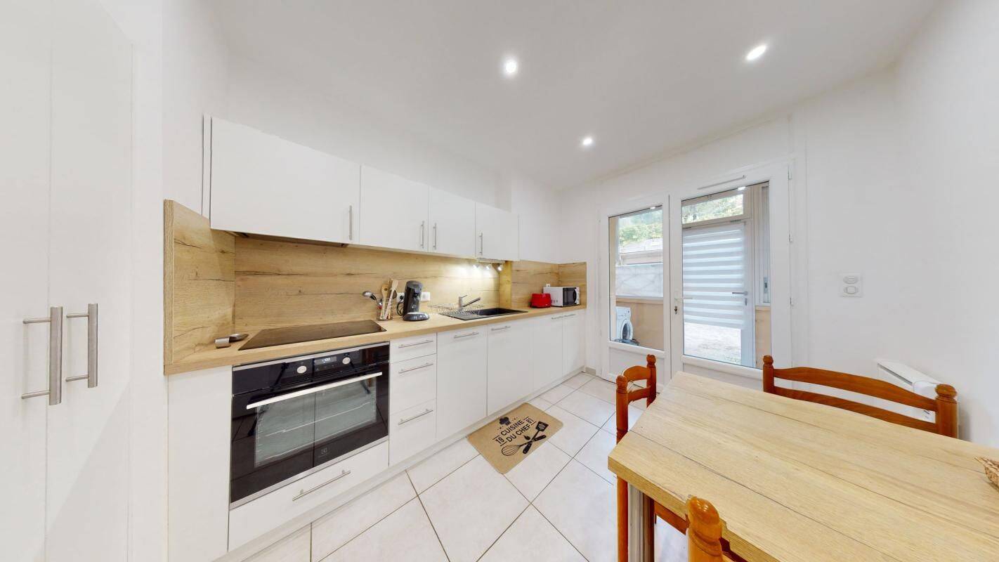 Appartement 2 pièces 52 m² · à Ajaccio · 52 m² · 965 €