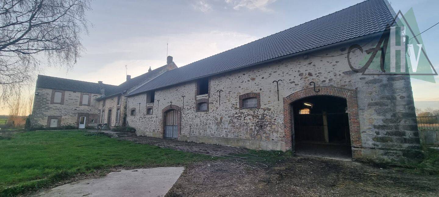 Maison 7 pièces 192 m² · à Bouchy-Saint-Genest · 192 m² · 682 500 €