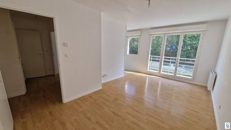 Appartement à louer 620 € 2 pièces 1 chambre 42 m² Étage 4/6 Rouen 76000