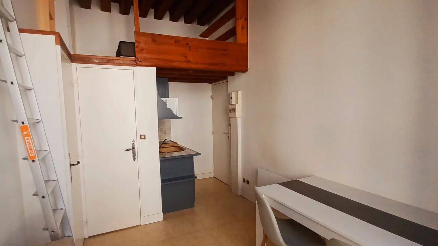 Appartement 1 pièce 13 m² · à Orléans · 13 m² · 398 €