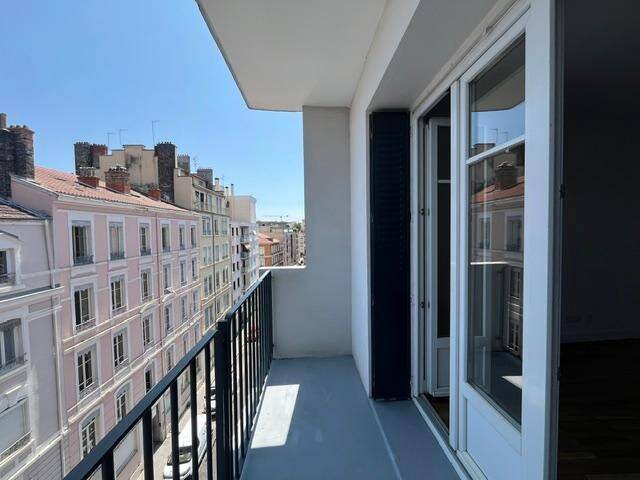 Appartement 2 pièces 49 m² · à Lyon 6ème Arrondissement · 49,3 m² · 889 €