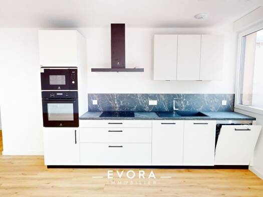 Appartement à louer - Première occupation 1 200 € 3 pièces 2 chambres 79 m² 1er étage Centre Ville-Mairie-Ville Basse Rombas 57120