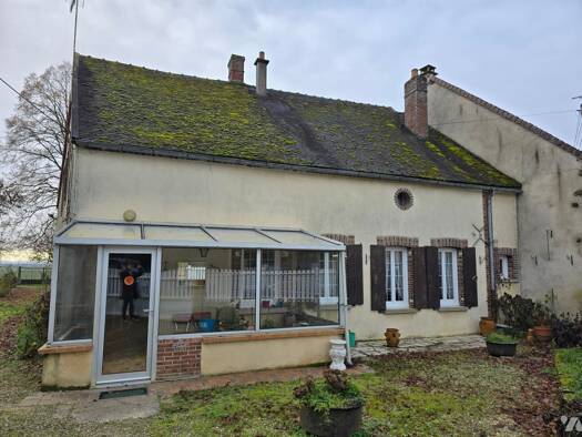 Maison à vendre 128 000 € 4 pièces 3 chambres 4 443 m² de terrain Dixmont 89500