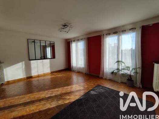 Appartement à vendre 270 000 € 5 pièces 4 chambres 129,9 m² Étage 2/3 Lakanal-Strasbourg Tours 37000
