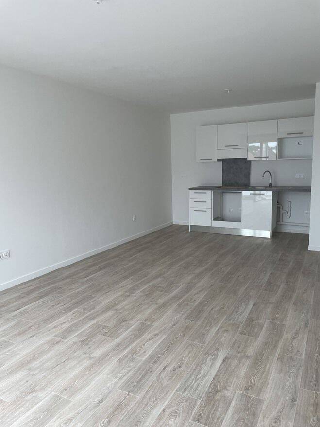 Appartement 3 pièces 62 m² · à Le Petit-Quevilly · 61,9 m² · 672 €