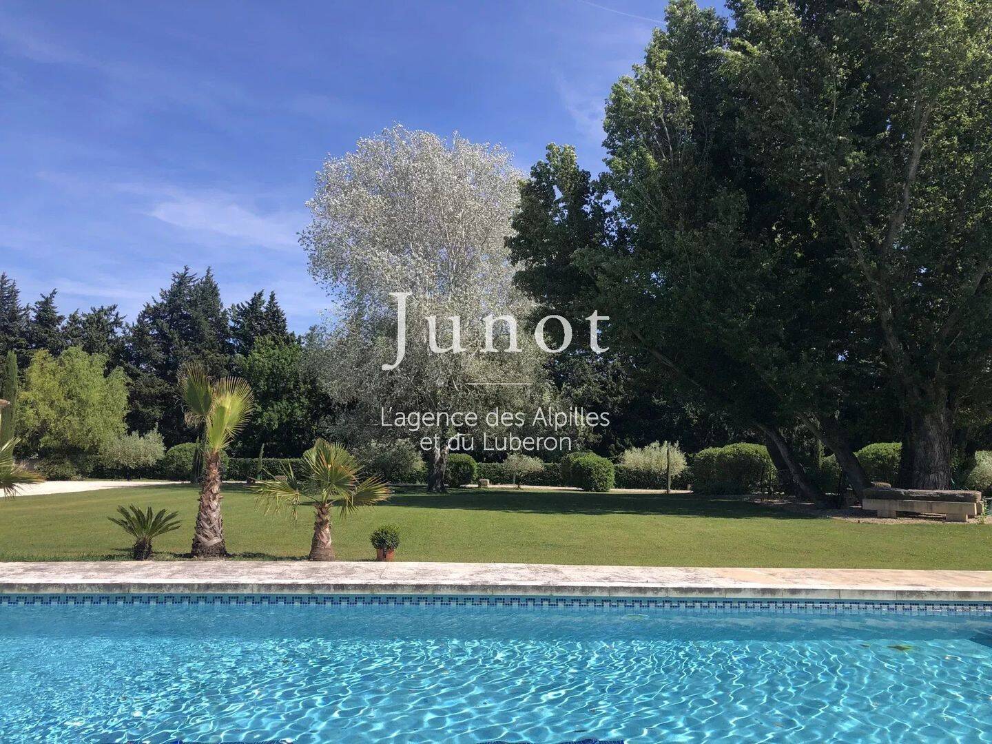 Maison 8 pièces 280 m² · à Saint-Rémy-de-Provence · 280 m² · 2 500 000 €