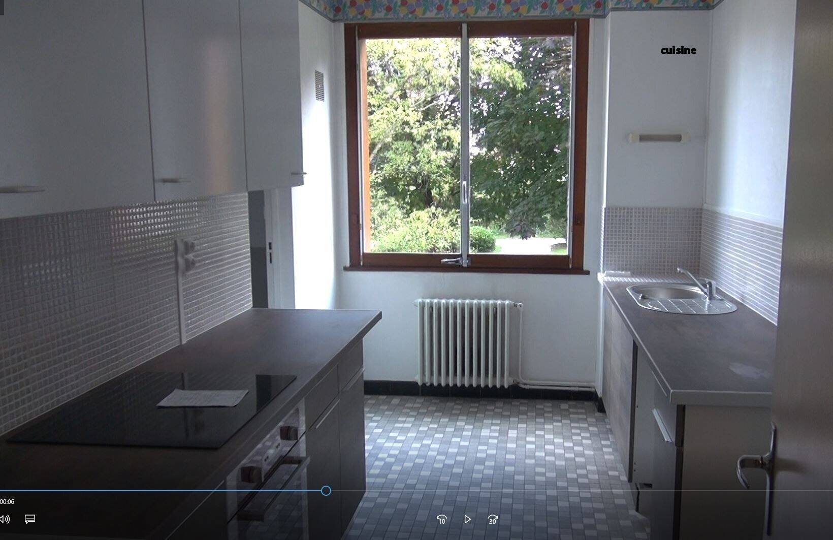 Appartement 6 pièces 140 m² · à Troyes · 140 m² · 210 000 €