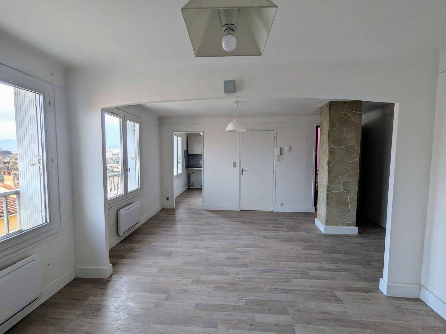 Appartement 2 pièces 52 m² · à Céret · 52 m² · 99 999 €