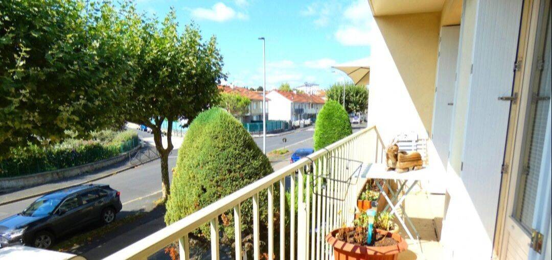 Appartement 4 pièces 70 m² · à Aurillac · 70 m² · 600 €/mois