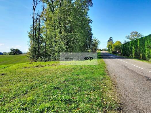 Terrain à vendre 32 900 € 1 279 m² de terrain Molières 82220