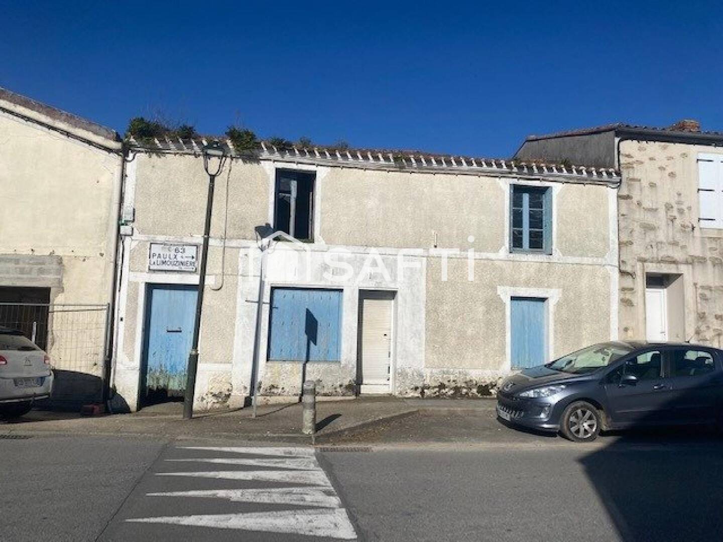 Maison 8 pièces 160 m² · à Saint-Étienne-de-Mer-Morte · 160 m² · 76 000 €