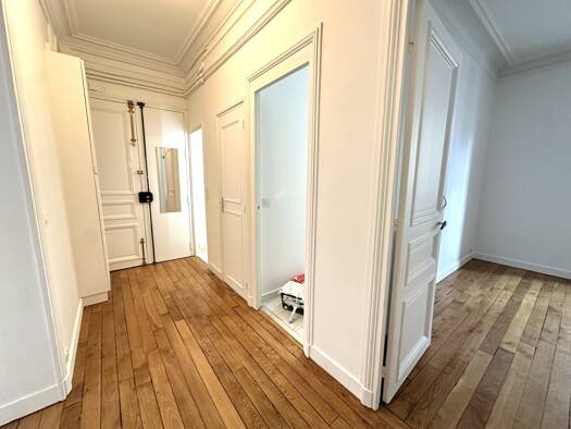 Appartement à louer 2 429 € 3 pièces 2 chambres 77 m² Étage 1/6 Nation-Picpus Paris 12ème arrondissement 75012