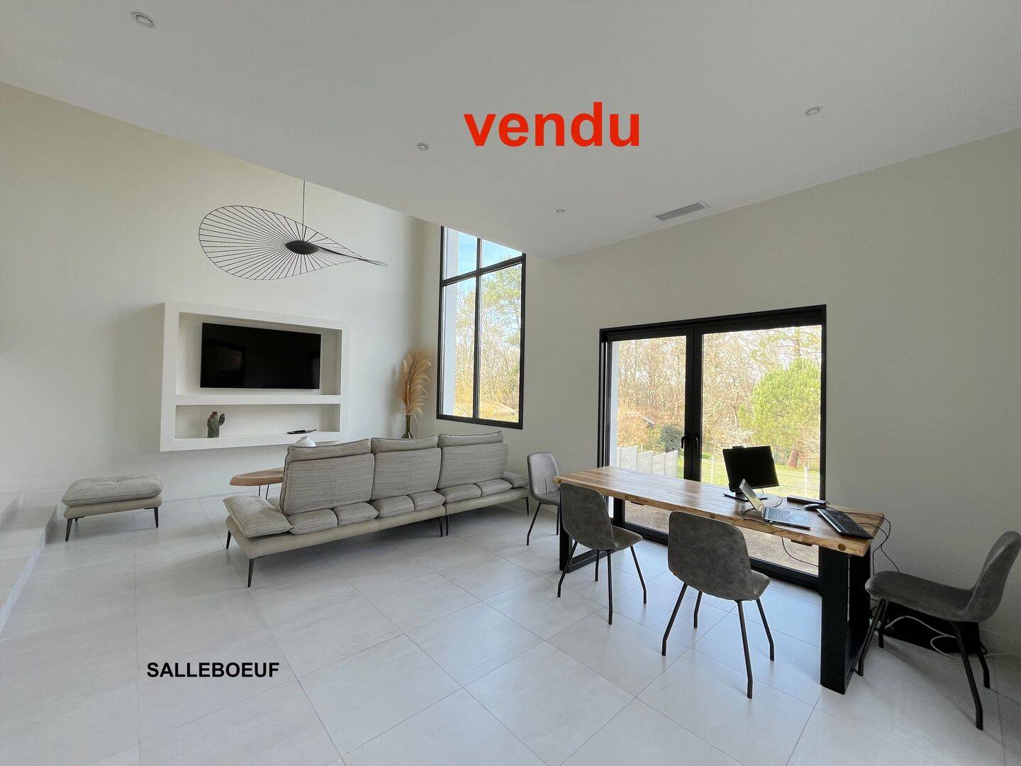 Maison 5 pièces 122 m² · à Sallebœuf · 122 m² · 395 000 €