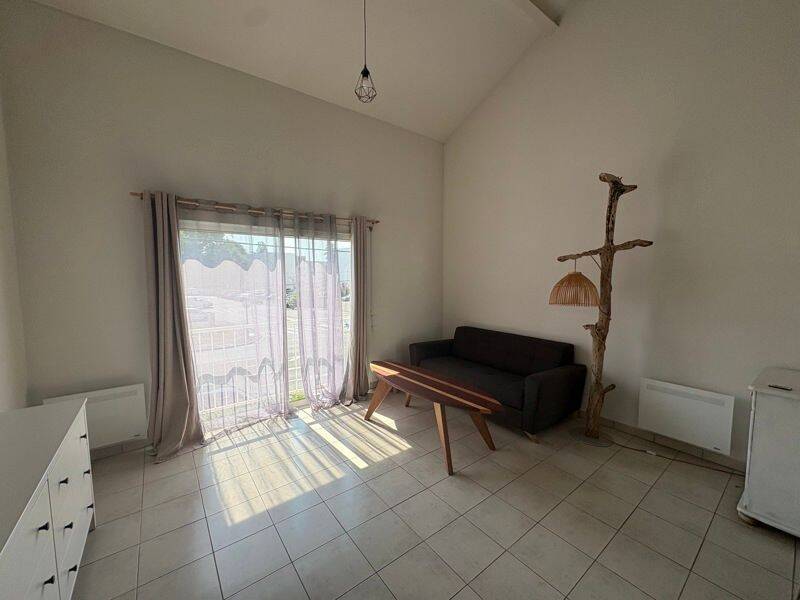 Appartement 1 pièce 27 m² · à Gradignan · 27,2 m² · 650 €