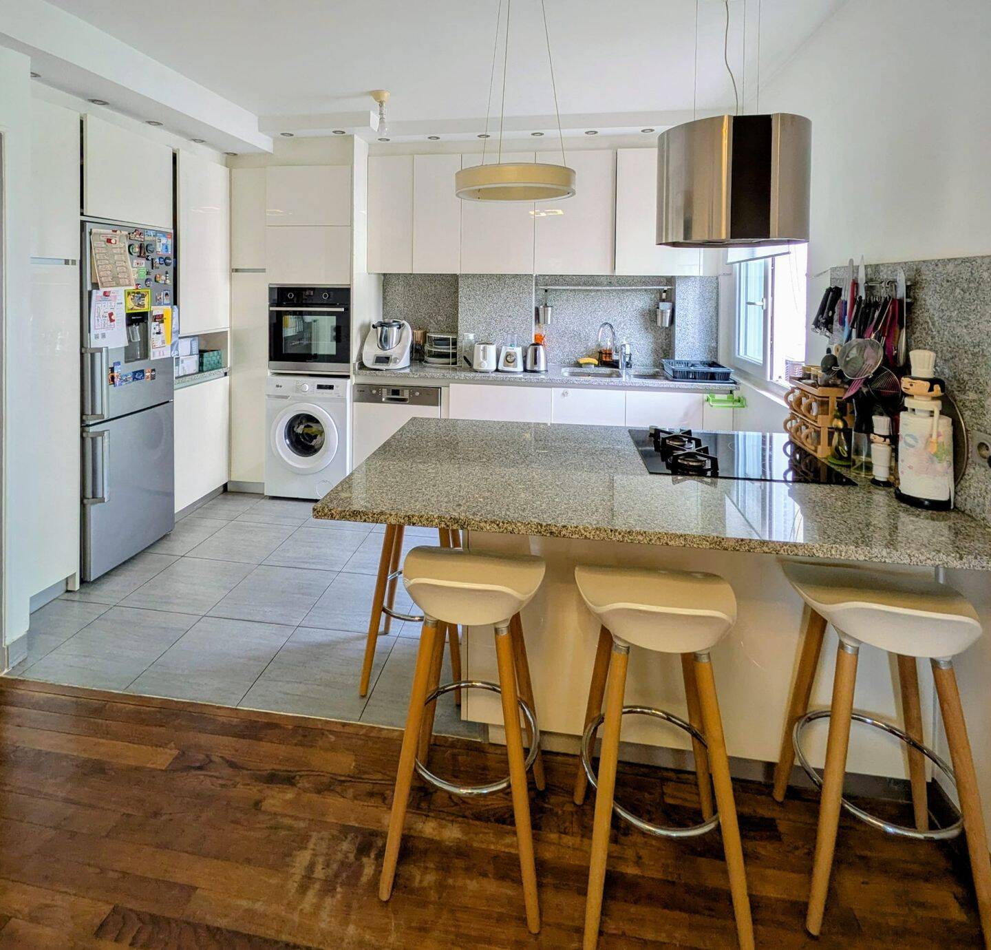 Appartement 3 pièces 53 m² · à Issy-les-Moulineaux · 53 m² · 1 800 €