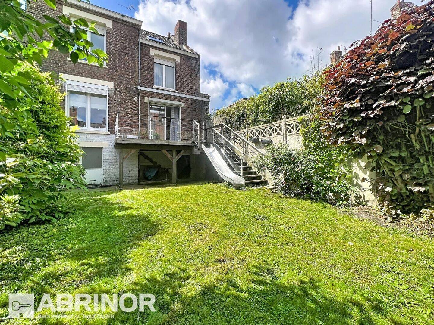 Maison 6 pièces 138 m² · à Lille · 137,5 m² · 759 000 €