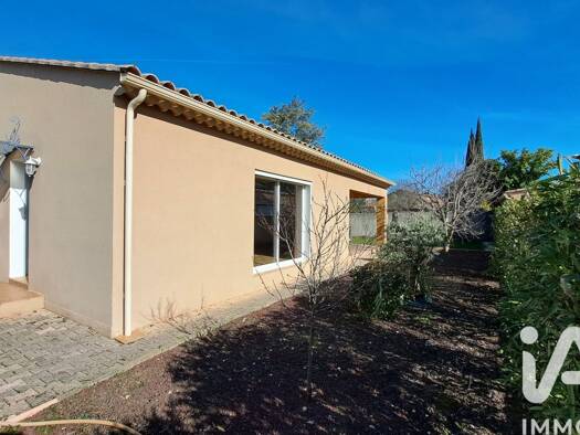 Maison de plain-pied à vendre 268 000 € 3 pièces 2 chambres 86 m² 406 m² de terrain Centre Saint-Paul-Trois-Châteaux 26130