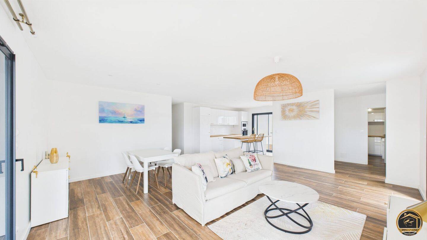 Maison 4 pièces 118 m² · à Bizanet · 118,3 m² · 1 300 €/mois