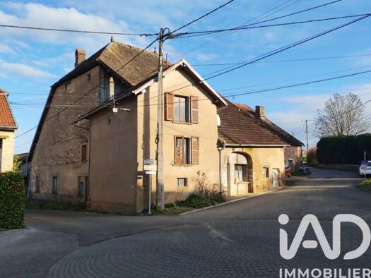Maison à vendre 45 000 € 5 pièces 4 chambres 146 m² 80 m² de terrain La Bretenière 25640