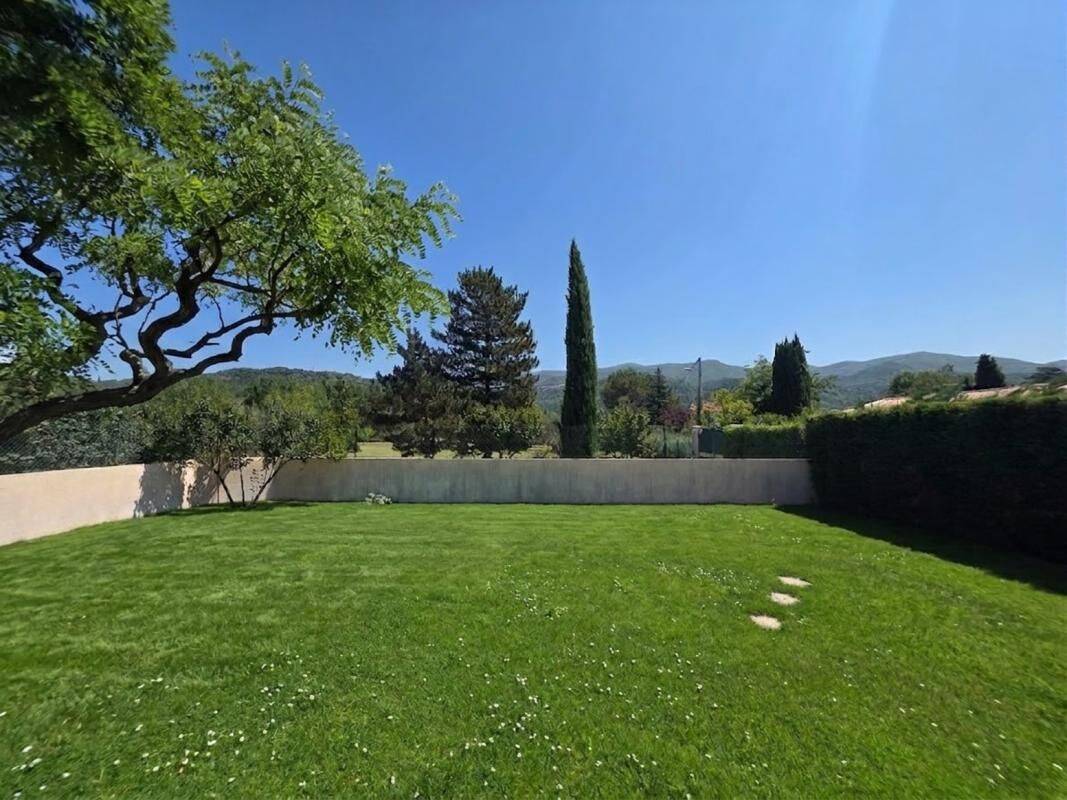 Maison 6 pièces 135 m² · à Château-Arnoux-Saint-Auban · 135 m² · 350 000 €
