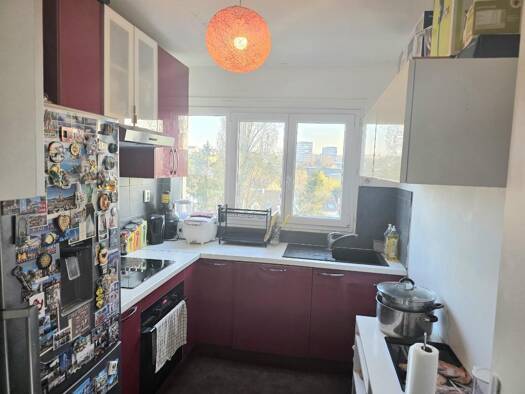 Appartement à louer 980 € 2 pièces 1 chambre 47 m² Étage 5/7 La Justice Rosny-sous-Bois 93110