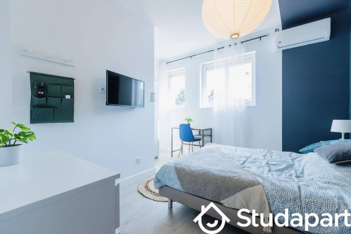 1 pièce 11 m² · à Lyon 8ème Arrondissement · 11 m² · 671 €