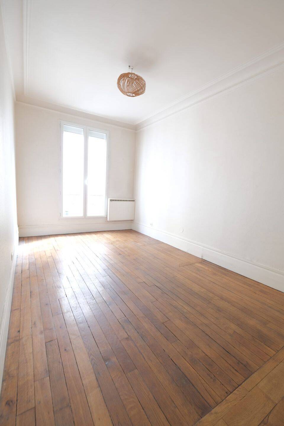 Appartement 3 pièces 56 m² · à Paris 8ème Arrondissement · 56,2 m² · 1 859 €
