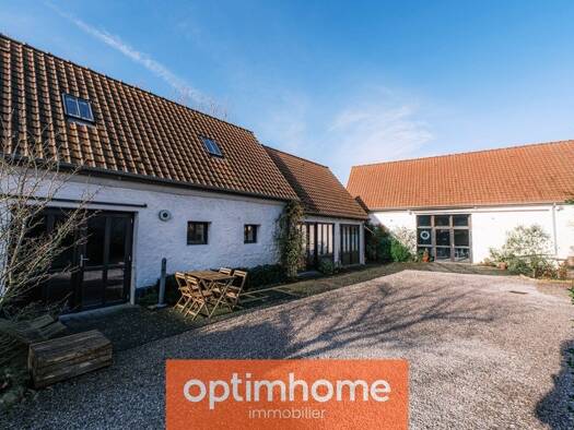 Ferme à vendre 555 000 € 10 pièces 3 chambres 281 m² 765 m² de terrain Beuvrequen 62250