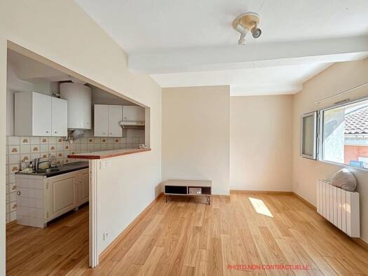 Appartement à vendre 94 000 € 3 pièces 2 chambres 48,4 m² Étage 3/4 Intra Muros Manosque 04100