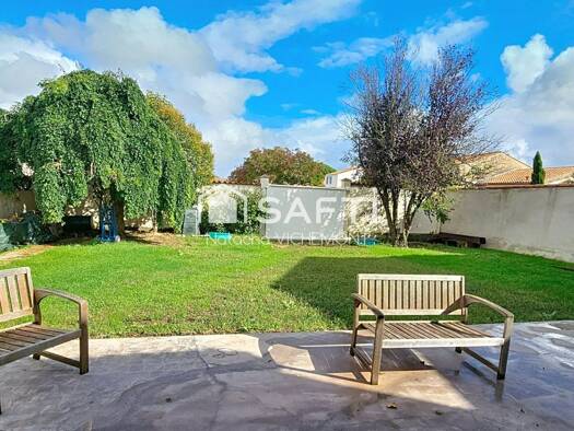 Maison à vendre 749 000 € 8 pièces 6 chambres 180 m² 492 m² de terrain Angoulins 17690