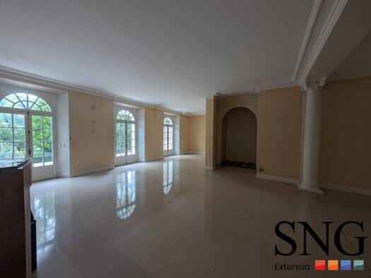 Maison à vendre 1 995 000 € 6 pièces 4 chambres 275 m² 1 312 m² de terrain La Varenne Saint-Maur-des-Fossés 94210