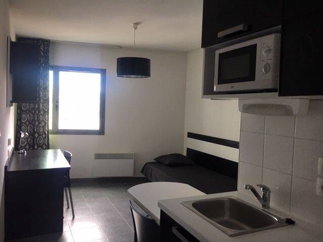 Appartement 1 pièce 18 m² · à Lyon 7ème Arrondissement · 18 m² · 592 €