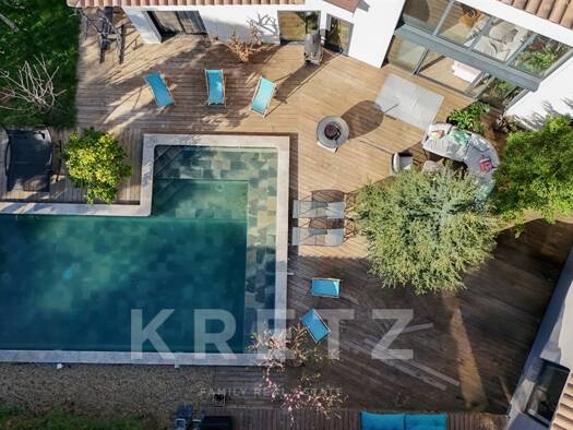 Maison à vendre 900 000 € 11 pièces 8 chambres 370 m² 1 270 m² de terrain Allées Paul Riquet Béziers 34500