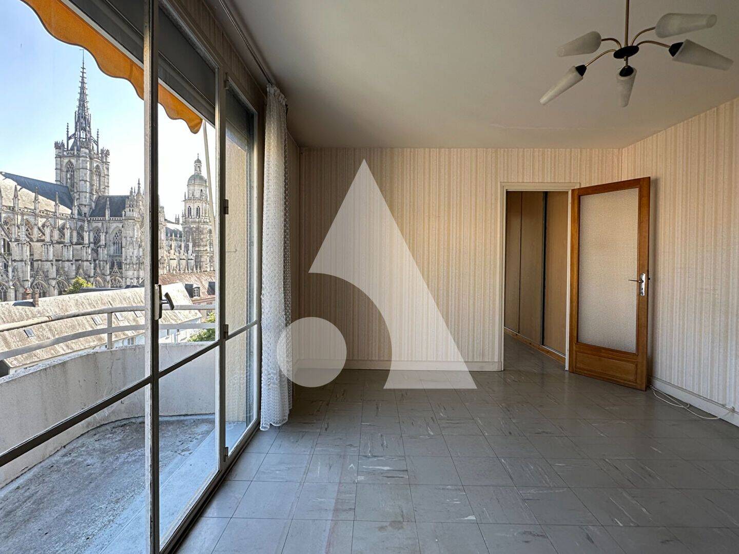 Appartement 5 pièces 94 m² · à Évreux · 94 m² · 95 000 €