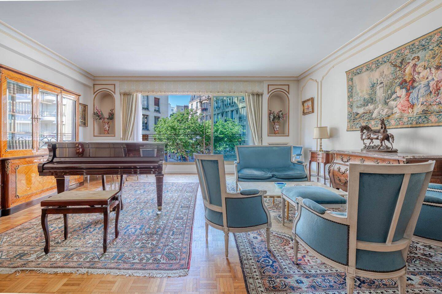 Appartement 4 pièces 121 m² · à Paris 16ème Arrondissement · 121 m² · 4 300 €/mois