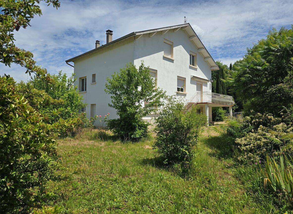 Maison 6 pièces 162 m² · à Saint-Jean-en-Royans · 162 m² · 300 000 €