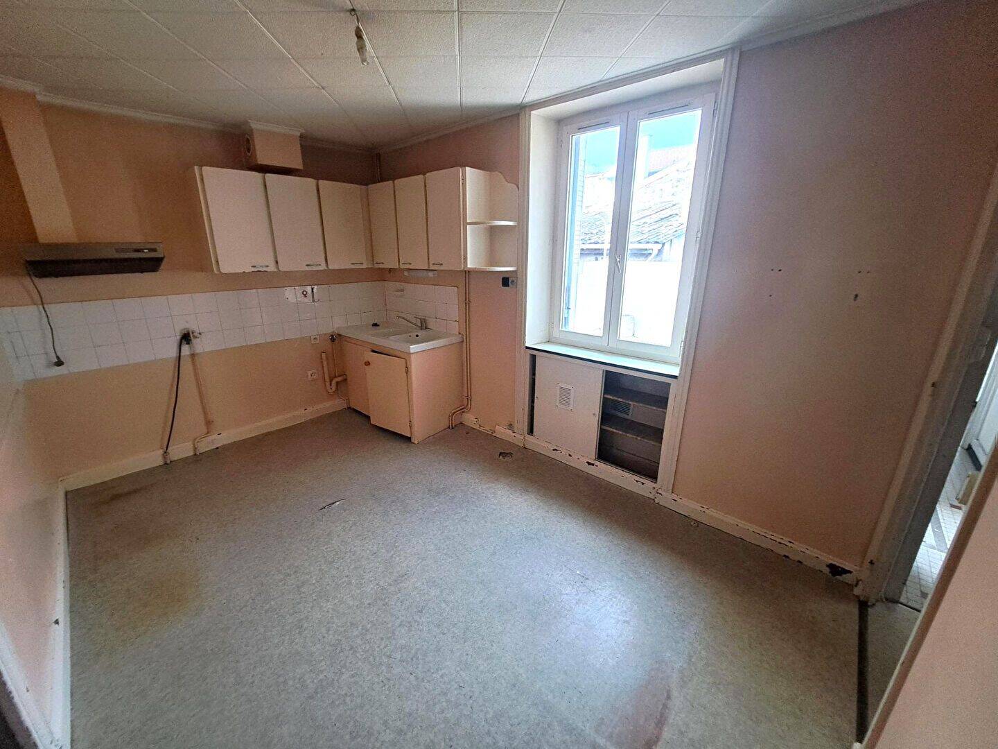 Maison 5 pièces 95 m² · à Tain-l'Hermitage · 95 m² · 149 000 €