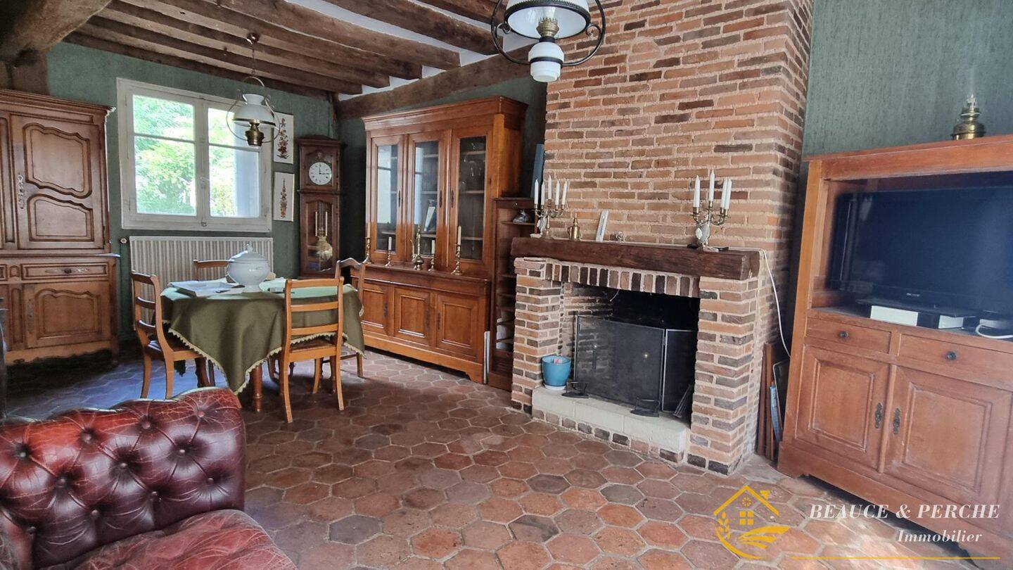 Maison 4 pièces 122 m² · à Illiers-Combray · 122 m² · 95 000 €