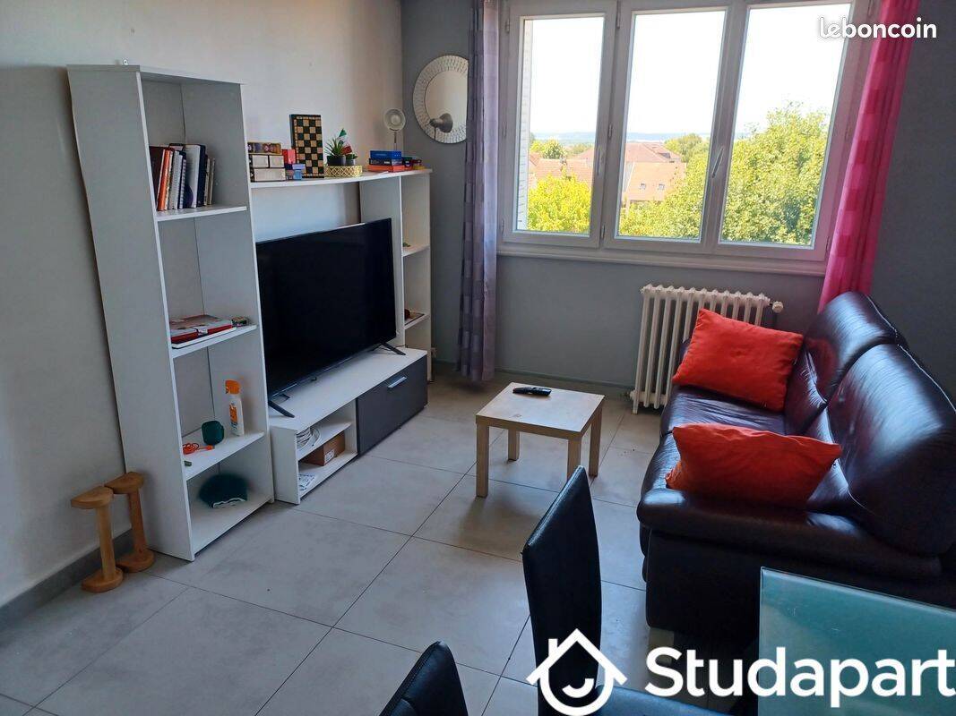 1 pièce 11 m² · à Troyes · 11 m² · 410 €