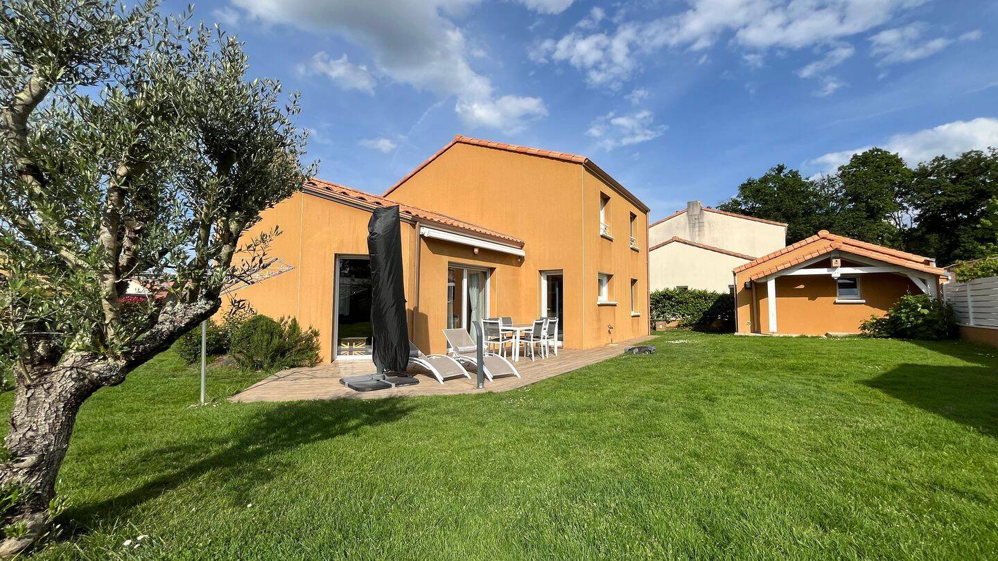Maison 6 pièces 131 m² · à Château-Thébaud · 131 m² · 399 490 €