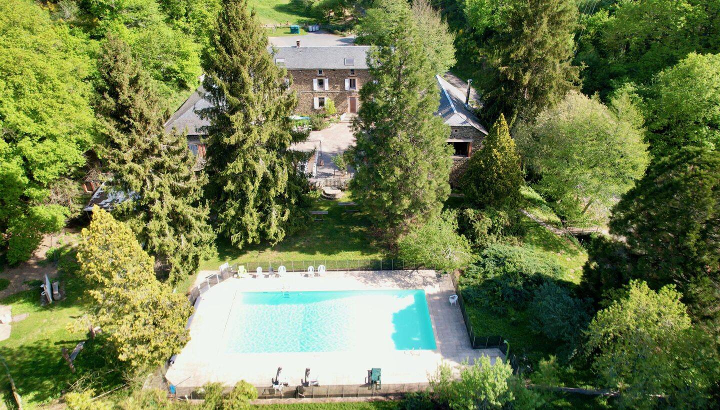 Maison 54 pièces 772 m² · à Le Dourn · 772 m² · 980 000 €