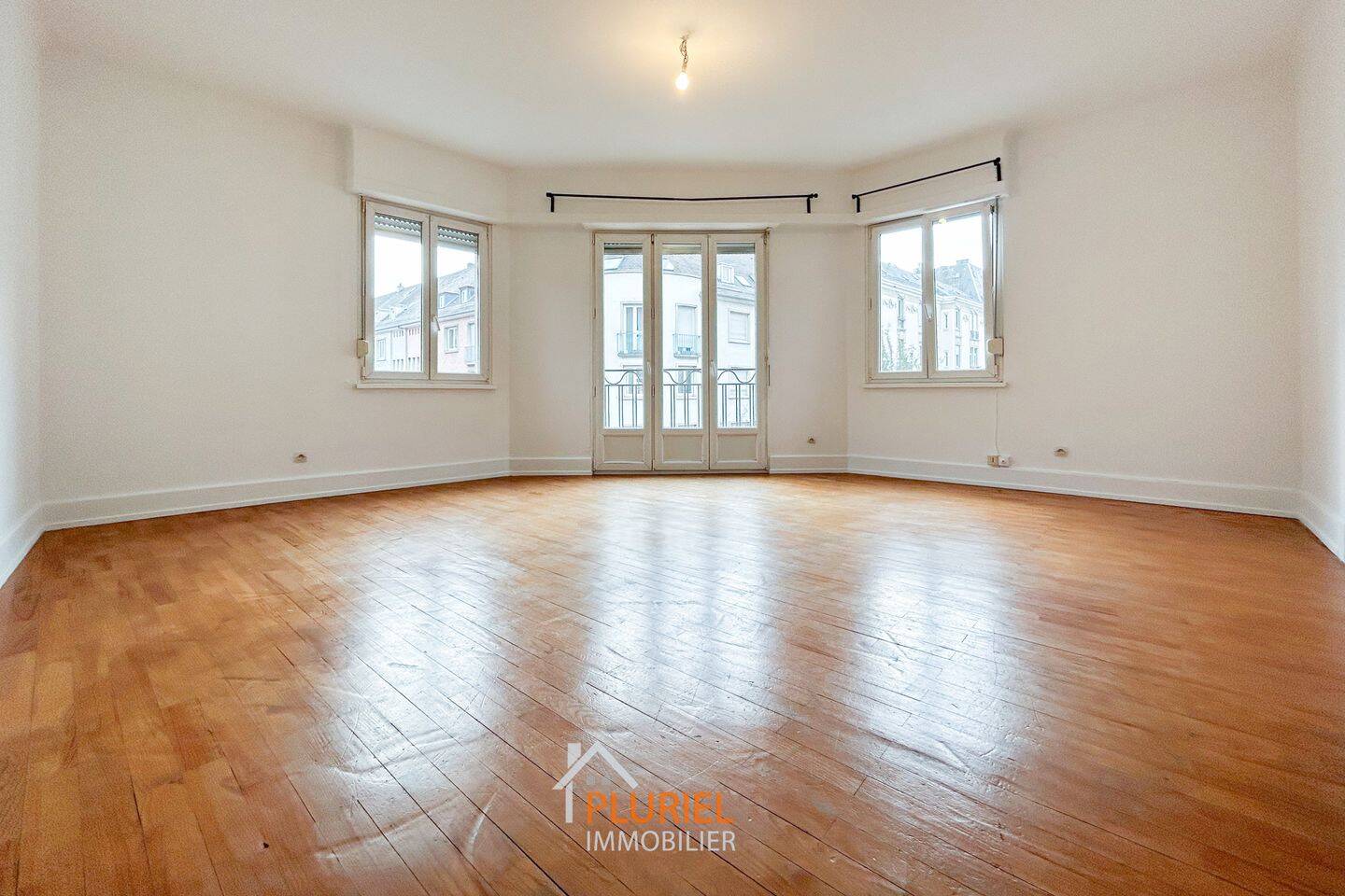 Appartement 4 pièces 114 m² · à Strasbourg · 114,3 m² · 1 390 €